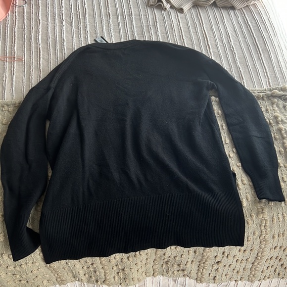 Navy Banana Republic Sweater - Picture 6 of 6